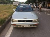 Cần bán Nissan Bluebird năm 1988, màu bạc