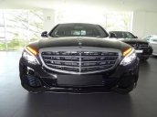 Bán xe Mercedes C250 Exclusive 2018, màu đen