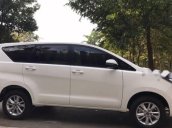 Bán xe Toyota Innova sản xuất năm 2018, màu trắng, giá tốt