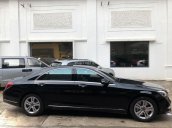 Bán xe Mercedes S450L ĐK 2018, màu đen siêu lướt như mới, giá rẻ hơn 800 triệu