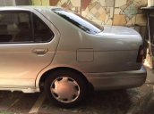 Cần bán lại xe Nissan Sunny năm sản xuất 1996, màu bạc