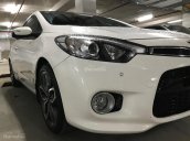 Cần bán xe Kia Cerato Koup đời 2015, màu trắng, nhập khẩu nguyên chiếc