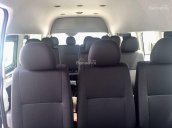 Cần bán Toyota Hiace 2018, màu trắng, xe nhập, trả trước 300 triệu nhận xe  tại Toyota Tây Ninh