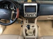 Salon bán xe Ford Everest 2.5MT năm sản xuất 2010, màu đen