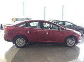 Bán Ford Focus Titaium 1.5L Ecoboost 2018 khuyến mãi khủng, hỗ trợ 80% - chỉ cần trả trước 150tr - LH: 093 1234 768