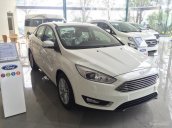 Ford Focus Titanium 1.5L Ecoboost 2018 KM khủng, vay 80-90%, trả trước 150tr - LH: 093 1234 768