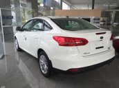 Ford Focus Titanium 1.5L Ecoboost 2018 KM khủng, vay 80-90%, trả trước 150tr - LH: 093 1234 768