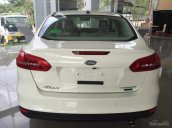 Ford Focus Titanium 1.5L Ecoboost 2018 KM khủng, vay 80-90%, trả trước 150tr - LH: 093 1234 768