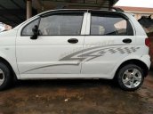 Cần bán Daewoo Matiz sản xuất năm 2002, màu trắng 