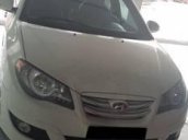 Cần bán xe Hyundai Avante sản xuất 2013, màu trắng