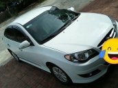Cần bán xe Hyundai Avante sản xuất năm 2011, màu trắng chính chủ, 320tr