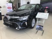 Bán Toyota Camry E đời 2018, màu đen, giảm giá kịch sàn liên hệ ngay 0911019910