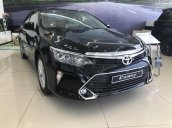 Bán Toyota Camry E đời 2018, màu đen, giảm giá kịch sàn liên hệ ngay 0911019910