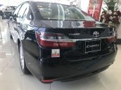 Bán Toyota Camry E đời 2018, màu đen, giảm giá kịch sàn liên hệ ngay 0911019910