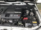 Cần bán gấp Toyota Fortuner đời 2016, màu bạc số sàn, giá 935tr