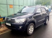 Cần bán gấp Toyota Fortuner V năm sản xuất 2009, màu đen 