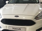 Bán Ford Focus 1.5 AT đời 2018, màu trắng