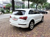 Bán xe Audi Q5 năm sản xuất 2010, màu trắng, nhập khẩu nguyên chiếc, giá tốt