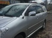 Cần bán xe Toyota Innova năm sản xuất 2010, màu bạc xe gia đình, giá 430tr