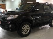 Salon bán xe Toyota Fortuner 2.5G MT đời 2013, màu đen