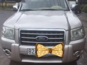 Cần bán xe Ford Everest năm sản xuất 2008, màu hồng phấn