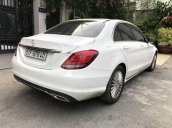 Bán ô tô Mercedes C250 năm 2015, màu trắng