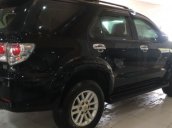 Salon bán xe Toyota Fortuner 2.5G MT đời 2013, màu đen