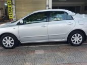 Cần bán gấp Toyota Corolla Altis năm sản xuất 2011, màu bạc