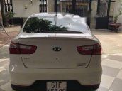 Cần bán xe Kia Rio số sàn, màu trắng, đời 2016, đăng kí 2017