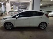 Cần bán gấp Ford Fiesta S sản xuất 2011, màu trắng, giá tốt