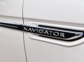 Bán Lincoln Navigator Black Label màu trắng nội thất Nâu đỏ, xe sản xuất 2018, nhập khẩu nguyên chiếc mới 100%