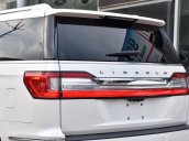 Bán Lincoln Navigator Black Label màu trắng nội thất Nâu đỏ, xe sản xuất 2018, nhập khẩu nguyên chiếc mới 100%