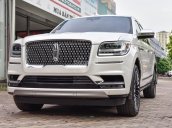 Bán Lincoln Navigator Black Label màu trắng nội thất Nâu đỏ, xe sản xuất 2018, nhập khẩu nguyên chiếc mới 100%