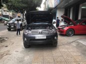 Bán Fortuner 2011 màu xám ghi, xe nhà ít đi 33000 km; BS đẹp