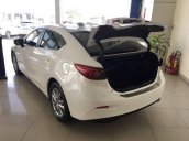 Bán xe Mazda 3 1.5L năm sản xuất 2018, màu trắng