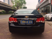 Cần bán gấp Chevrolet Cruze năm 2014 màu đen, giá tốt