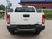 Cần bán xe Chevrolet Colorado năm sản xuất 2018, màu trắng, 594tr