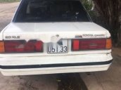 Cần bán xe Toyota Camry đời 1986, màu trắng, giá chỉ 40 triệu