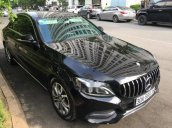 Cần bán gấp Mercedes sản xuất 2016, màu đen, giá tốt