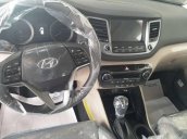 Cần bán xe Hyundai Tucson năm 2018, màu đỏ, 830 triệu