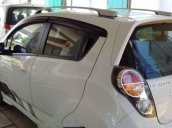 Cần bán gấp Chevrolet Spark 1.2 LT sản xuất năm 2013, màu trắng xe gia đình