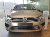 Quãng Ngãi - Bán Volkswagen Touareg SUV cỡ lớn phong cách Châu Âu nhập khẩu chính hãng - LH 0977610684