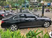 Bán xe Mercedes E250 đen 2018 chính hãng, trả trước 700 triệu nhận xe