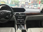 Cần bán xe Mercedes C250 2013, màu xám, nhập khẩu nguyên chiếc như mới