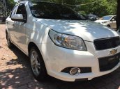 Cần bán lại xe Chevrolet Aveo năm 2015, màu trắng số tự động, giá 348tr