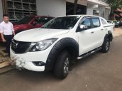 Bán xe Mazda BT 50 2.2 MT đời 2017, màu trắng