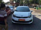 Bán Kia Rio sản xuất năm 2016, màu trắng, 445 triệu