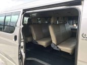 Bán xe Toyota Hiace MT sản xuất 2005, đồng sơn zin, không cấn đụng