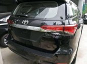 Bán xe Toyota Fortuner đời 2018, màu đen