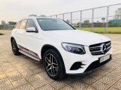 Cần bán lại xe Mercedes-Benz GLC-300 đời 2017 màu trắng, giá chỉ 2 tỷ 121 triệu